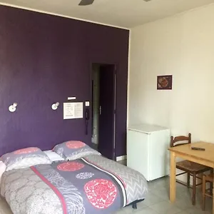 Lutia 2*, Marseille France